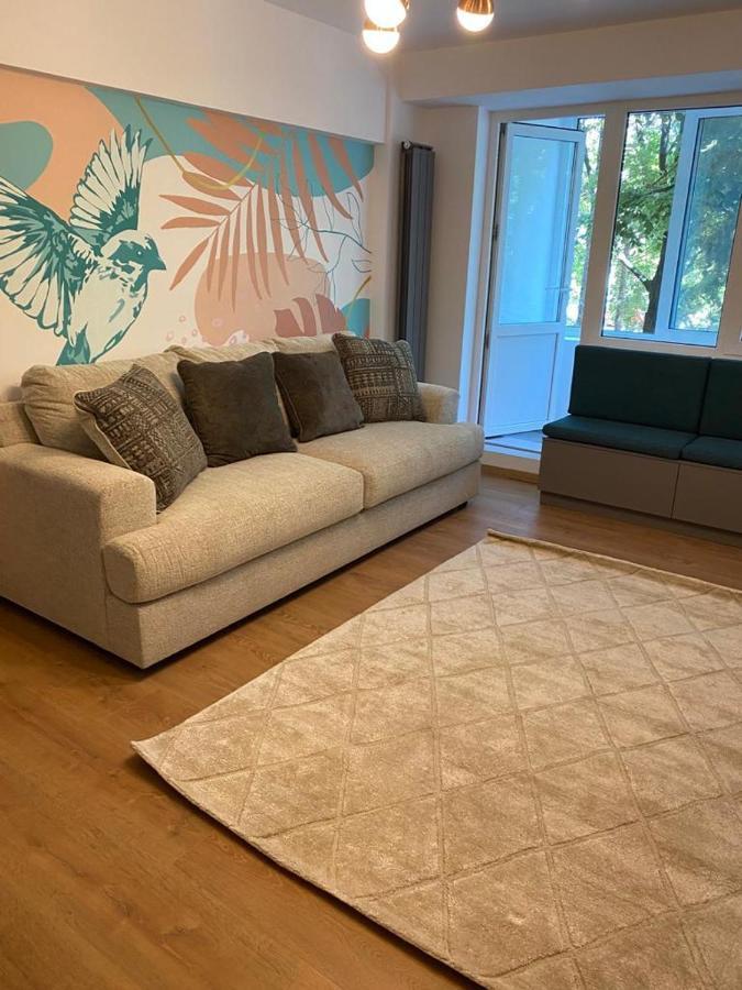Mery Luxury Apartment Galaţi Eksteriør billede