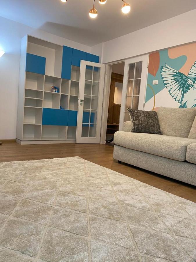 Mery Luxury Apartment Galaţi Eksteriør billede