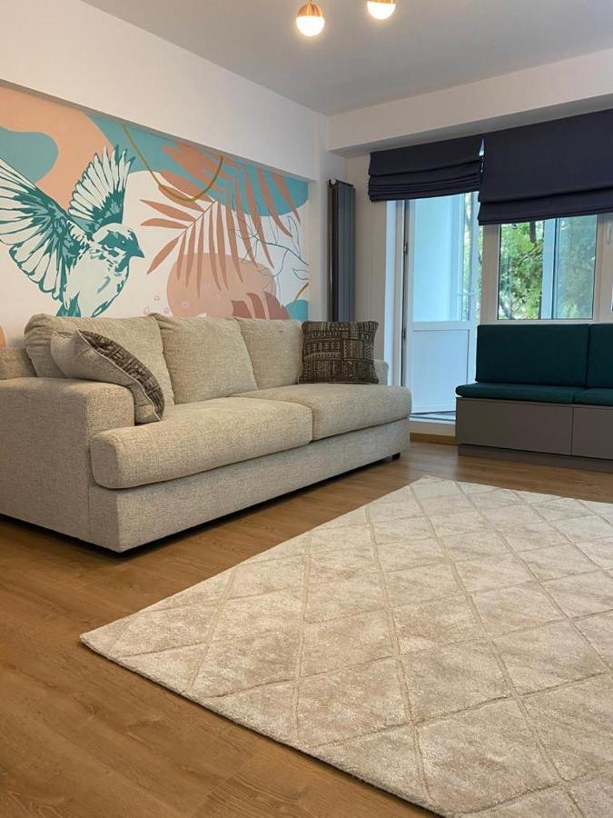Mery Luxury Apartment Galaţi Eksteriør billede