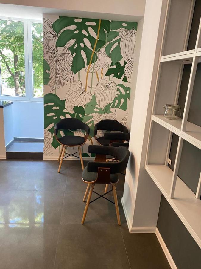 Mery Luxury Apartment Galaţi Eksteriør billede